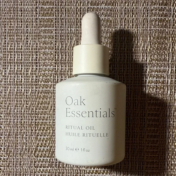 Essentials Ritual Oil - Picture 1 of 2
